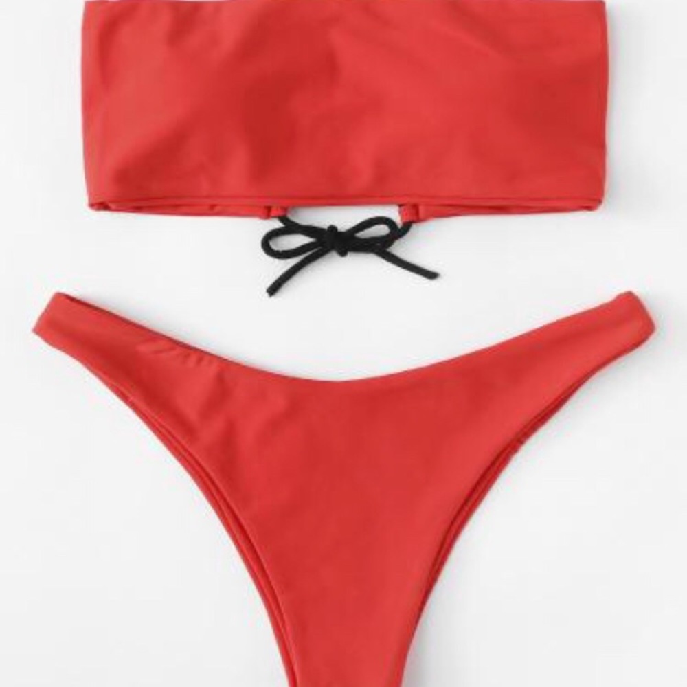 Red bandeau bikini with lace
